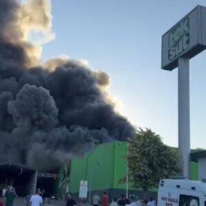 fabrika alev alev yandi 2 kisi hayatini kaybetti Dbt4THQp