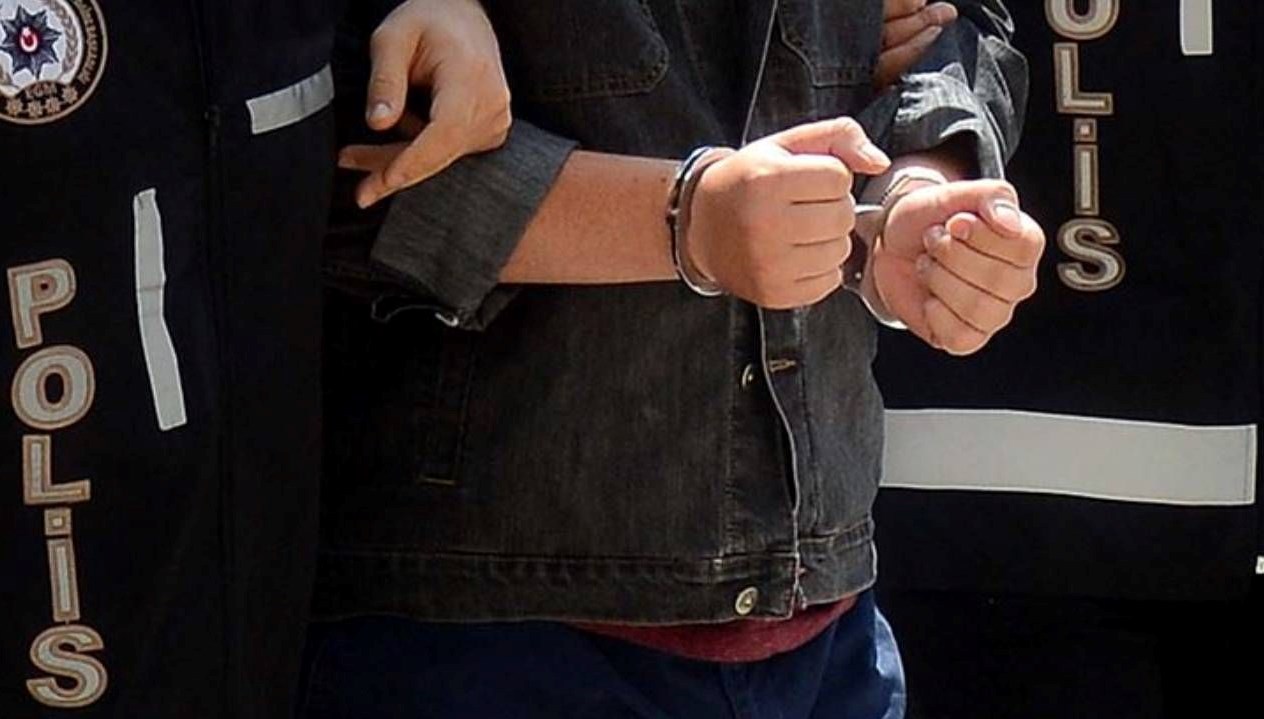 eski esini doven zanliya tutuklama MjtE7x4i