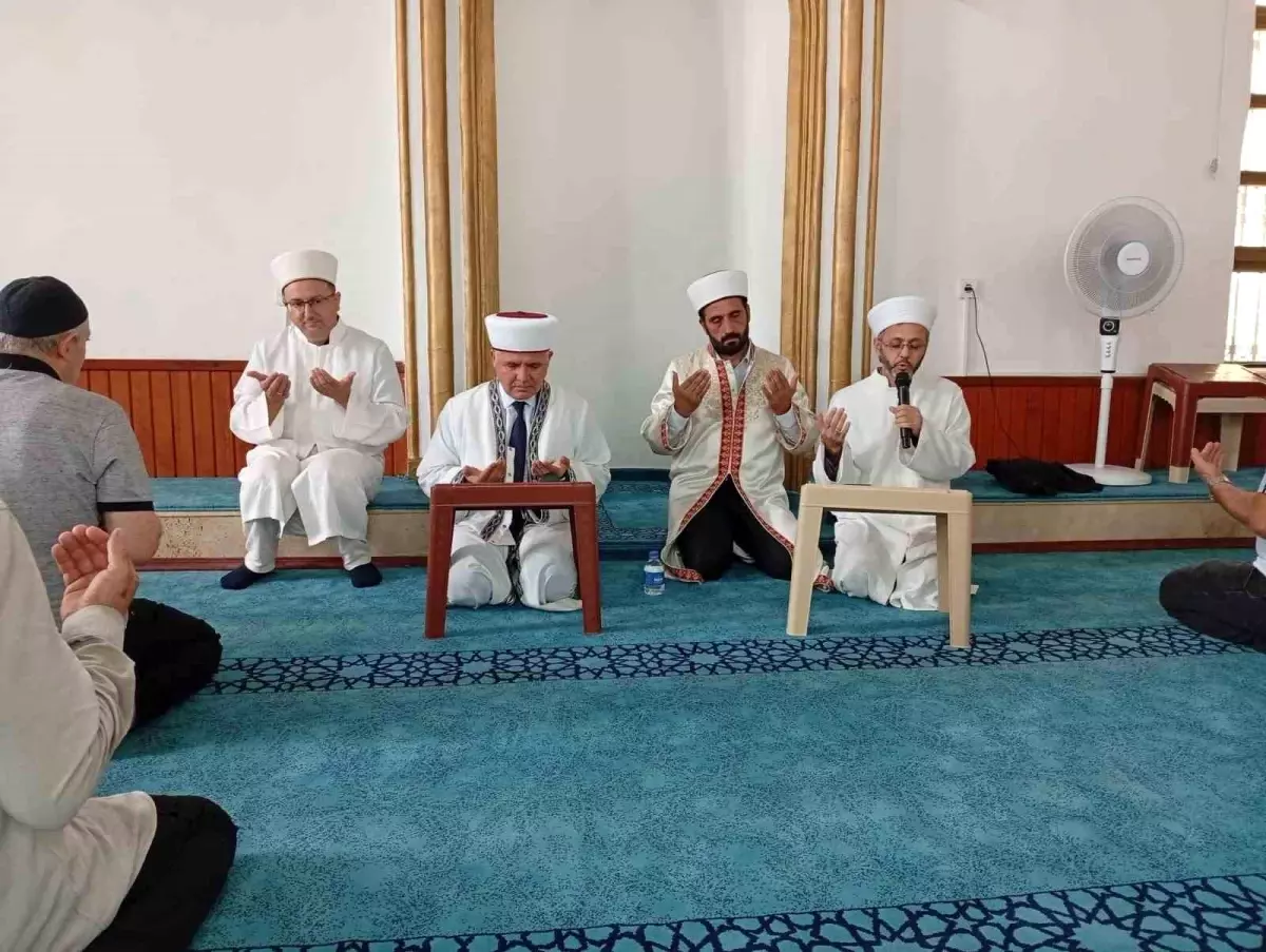 koycegizde din gorevlileri ve gecmisler icin dua programi duzenlendi OMtaQxOe