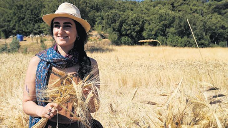 iki kita tek arayis pujS1cFY.jpg