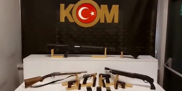 yasa-disi-silah-ticareti-yapanlara-yonelik-operasyon-2-zanli-yakalandi-bXKWxIXU