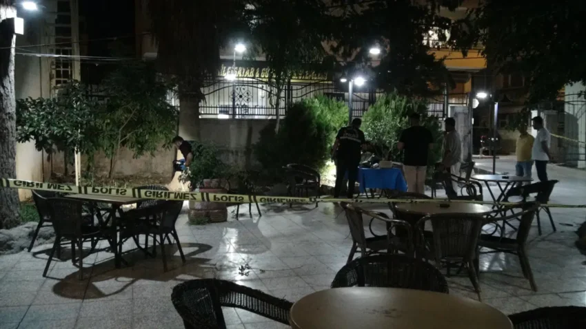 Erkek dehseti esini cay bahcesinde silahla agir yaraladi fFhMQnwe